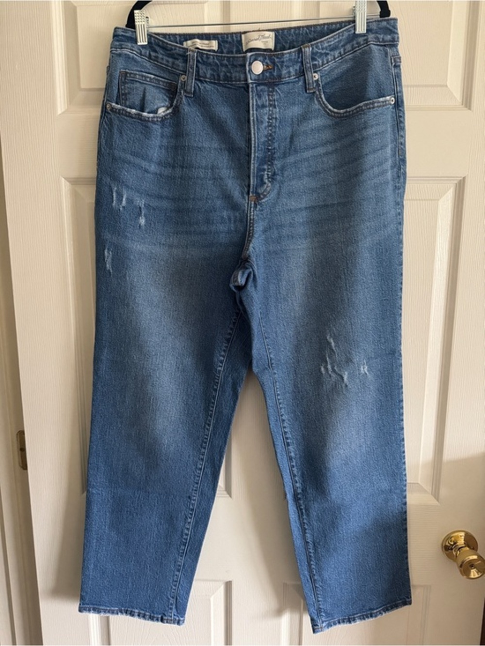 High-Rise 90s Straight Jeans in Medium Wash | Universal Thread, Size 17R